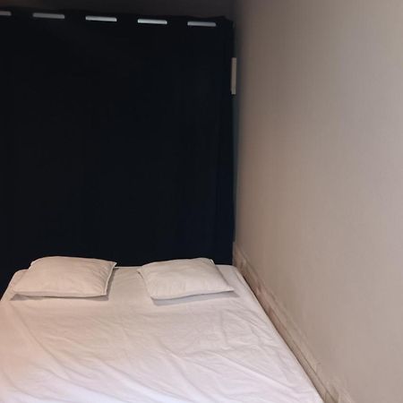 Appartement Pour 4 Personnes Dans Une Rue Tres Calme Saint-Laurent-le-Minier Εξωτερικό φωτογραφία