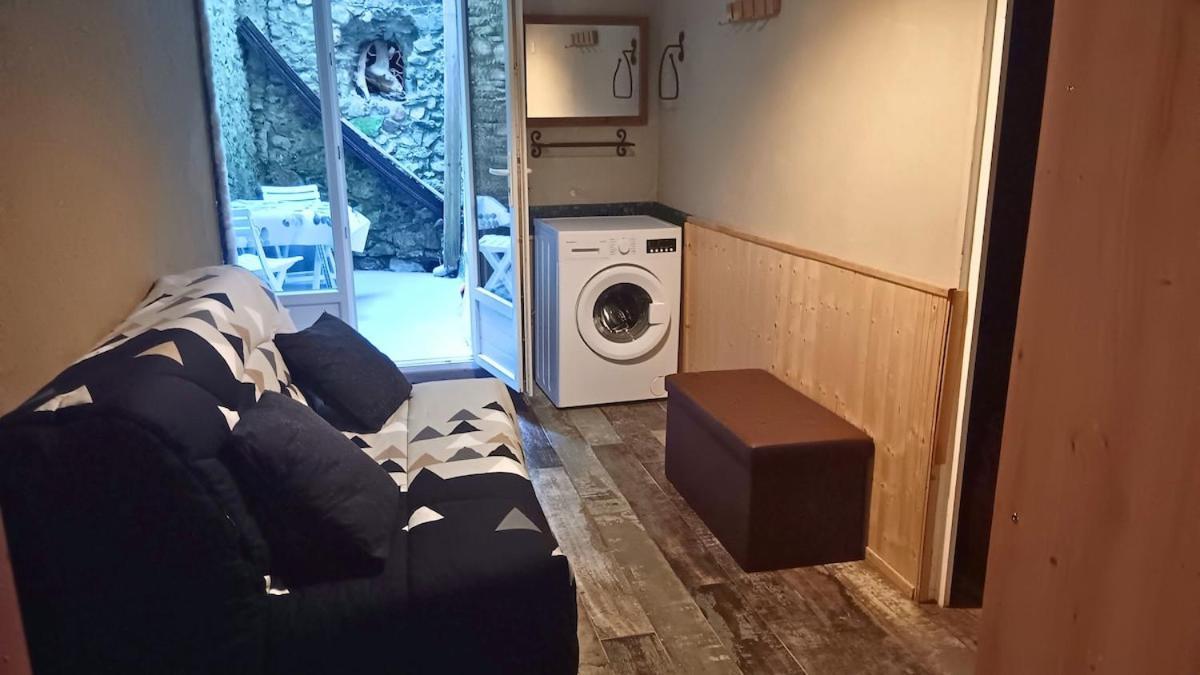 Appartement Pour 4 Personnes Dans Une Rue Tres Calme Saint-Laurent-le-Minier Εξωτερικό φωτογραφία