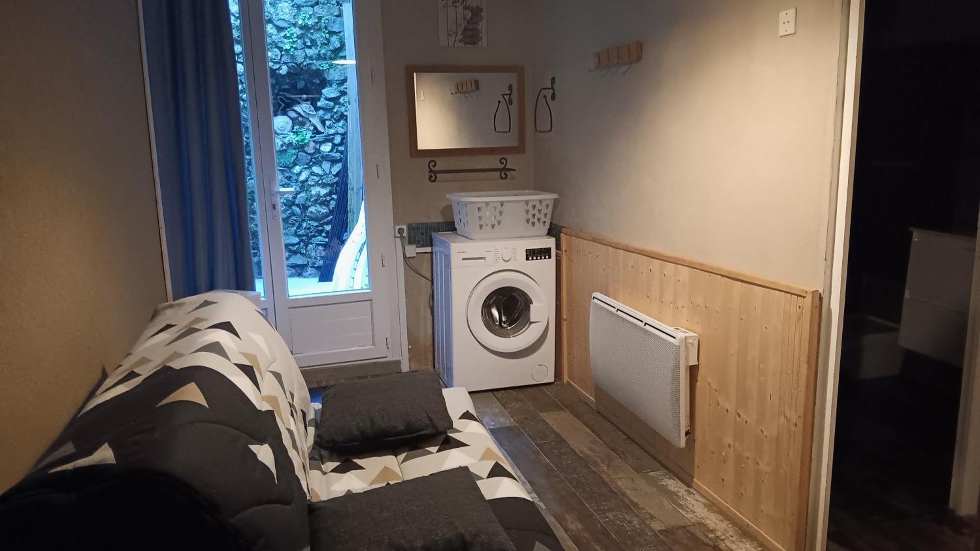 Appartement Pour 4 Personnes Dans Une Rue Tres Calme Saint-Laurent-le-Minier Εξωτερικό φωτογραφία