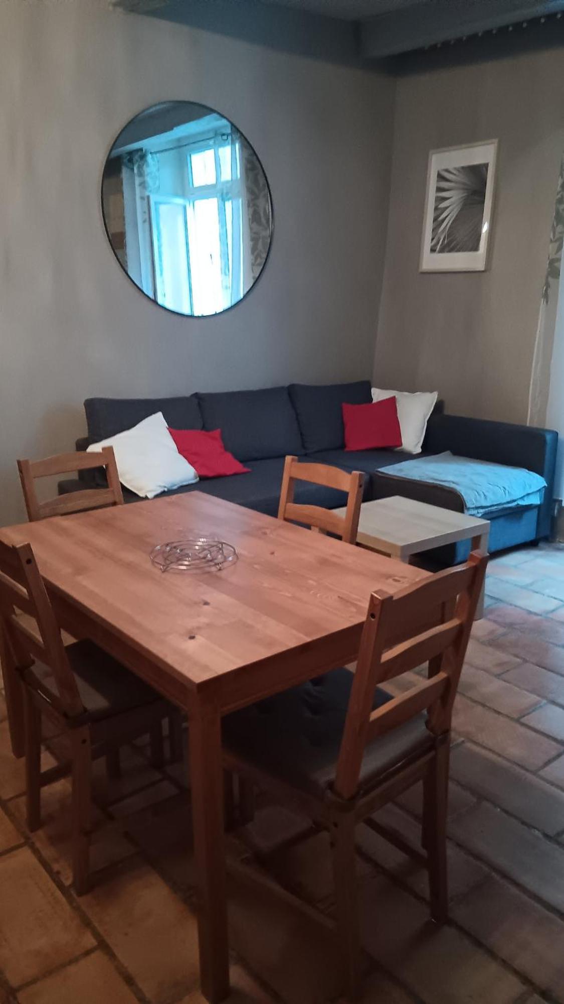 Appartement Pour 4 Personnes Dans Une Rue Tres Calme Saint-Laurent-le-Minier Εξωτερικό φωτογραφία